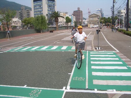 自転車練習（徳島こども交通公園）: 林小フラッシュ